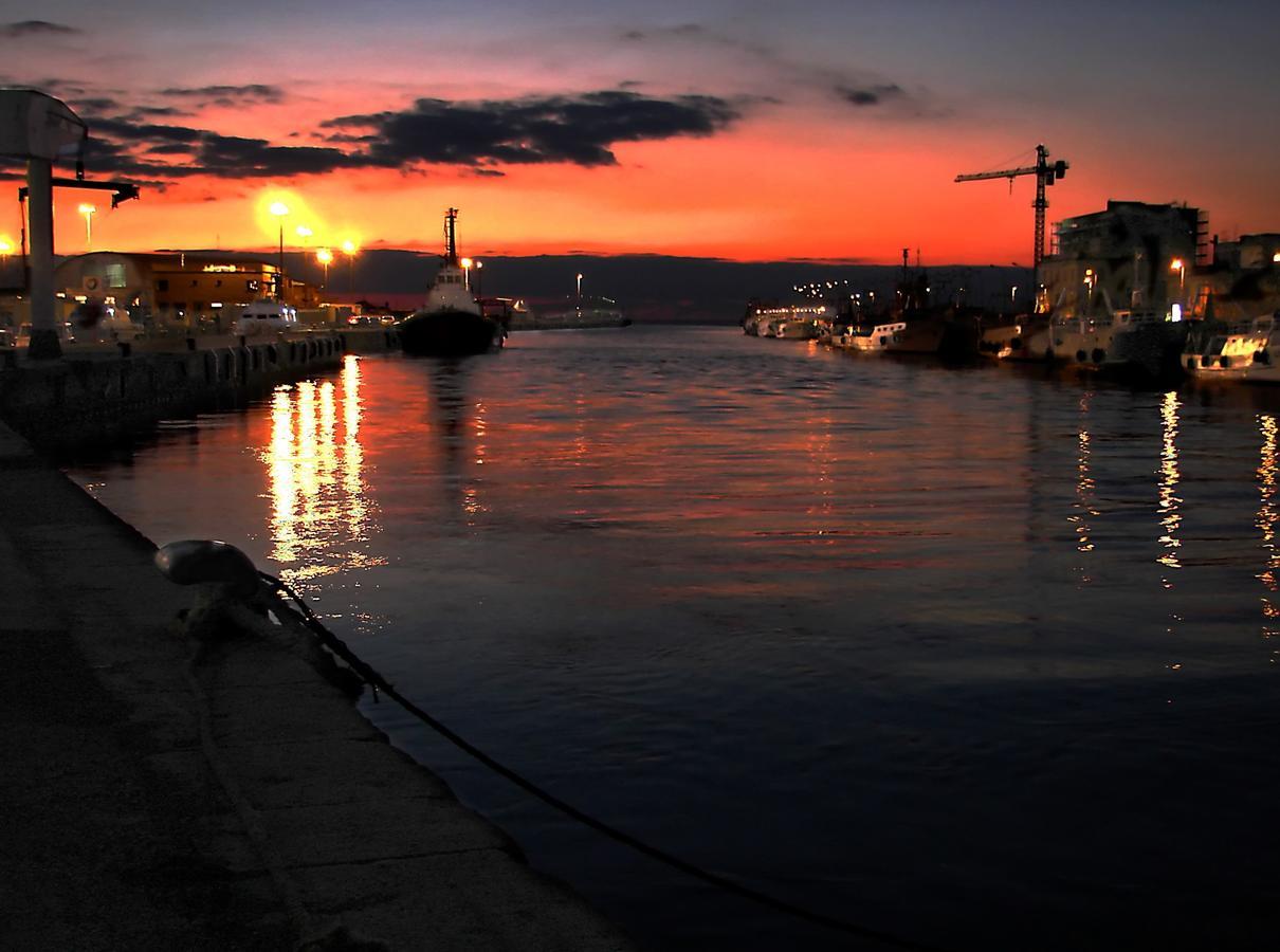 Albachiara Guest House Fiumicino Luaran gambar