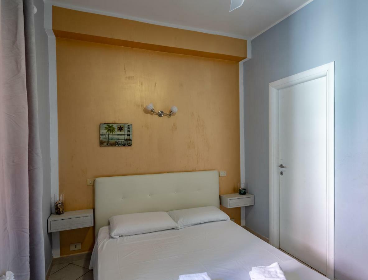 Albachiara Guest House Fiumicino Luaran gambar